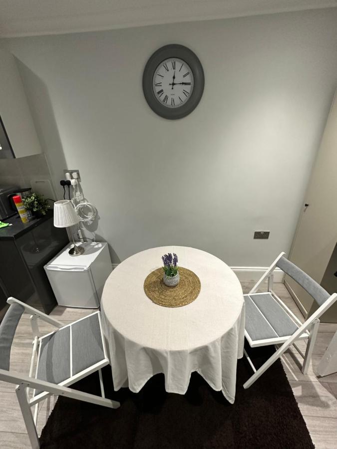 Guest&Rest 8 Appartement Londen Buitenkant foto